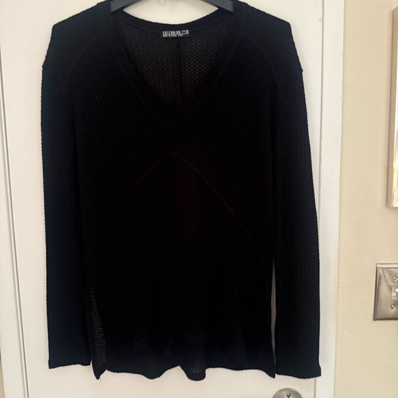 COTTON ON BLACK LONG-SLEEVE ASYMMETRICAL HEM WOVEN TOP—SUPER SOFT! - Picture 1 of 9